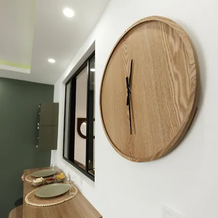 Royale Lumineux Jacuzzi Parking Prive Апартаменты