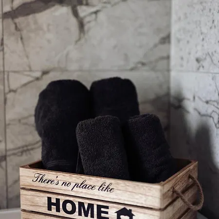 Royale Lumineux Jacuzzi Parking Prive Apartment *