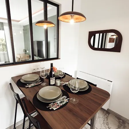 Royale Lumineux Jacuzzi Parking Prive