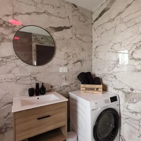 Royale Lumineux Jacuzzi Parking Prive Apartment Mülhausen