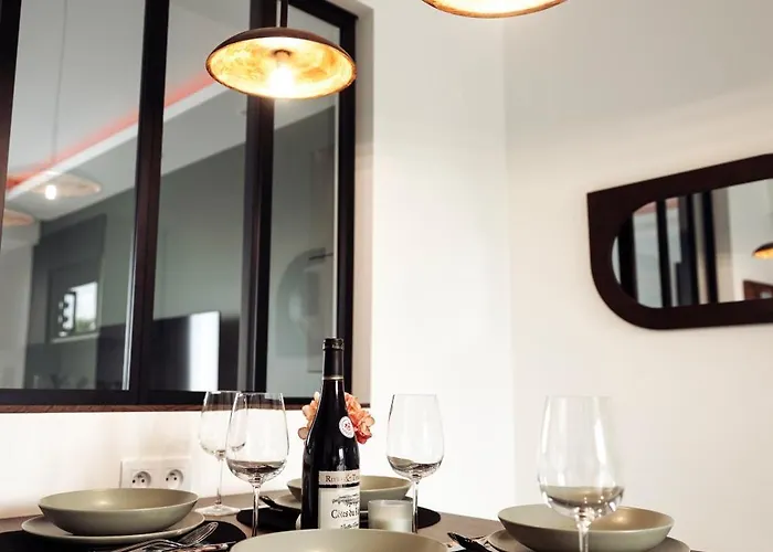 Royale Lumineux Jacuzzi Parking Privé Apartamento